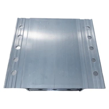 Deskowanie słupów aluminiowych